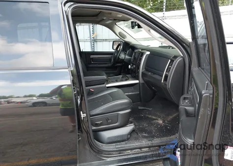 2018 Ram 1500 Sport z USA, uszkodzony, nr VIN 1C6RR7MTXJS313595